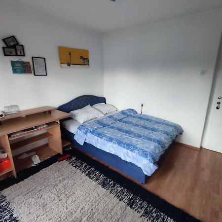 Cozy Room With A Balcony SJJ Buitenkant foto